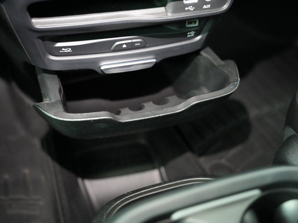 Chrysler Pacifica Hybrid Limited FWD 2019