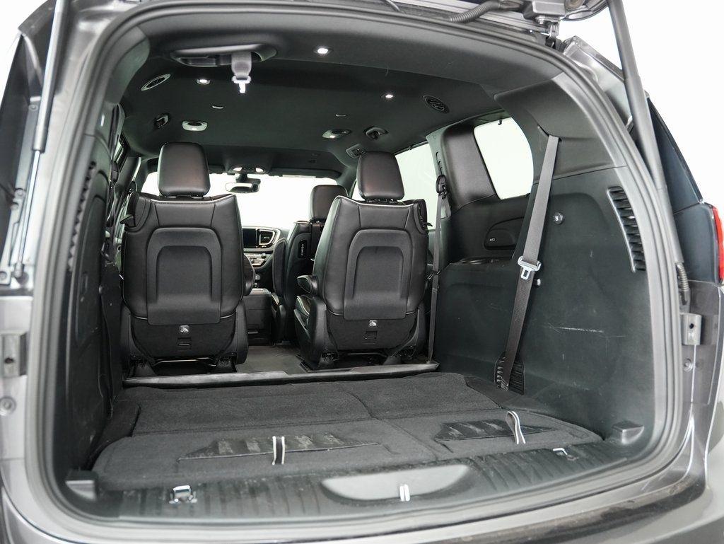 Chrysler Pacifica Hybrid Limited FWD 2019