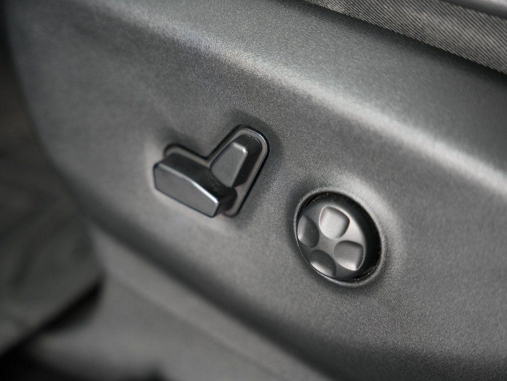 Chrysler Pacifica Hybrid Limited FWD 2019