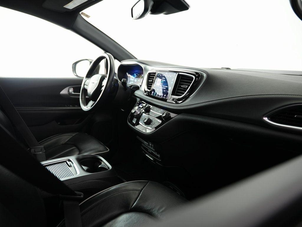 Chrysler Pacifica Hybrid Limited FWD 2019