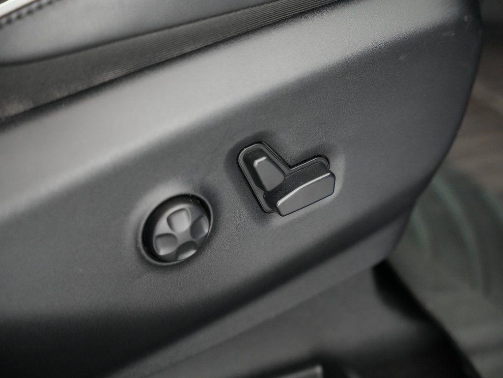 Chrysler Pacifica Hybrid Limited FWD 2019