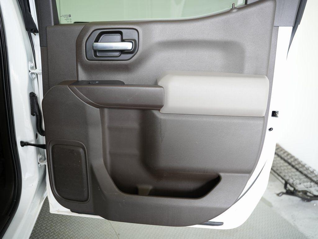 Chevrolet Silverado 1500 4WD Crew Cab 147" LT 2019