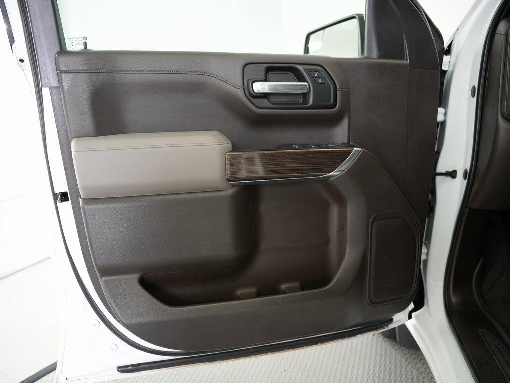 Chevrolet Silverado 1500 4WD Crew Cab 147" LT 2019