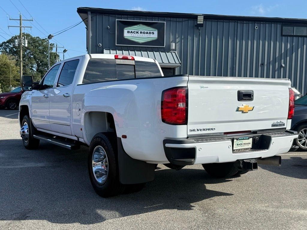 Chevrolet Silverado 3500HD 4WD Crew Cab 167.7" High Country 2017