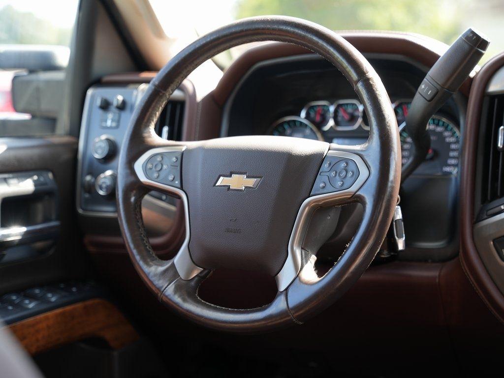 Chevrolet Silverado 3500HD 4WD Crew Cab 167.7" High Country 2017