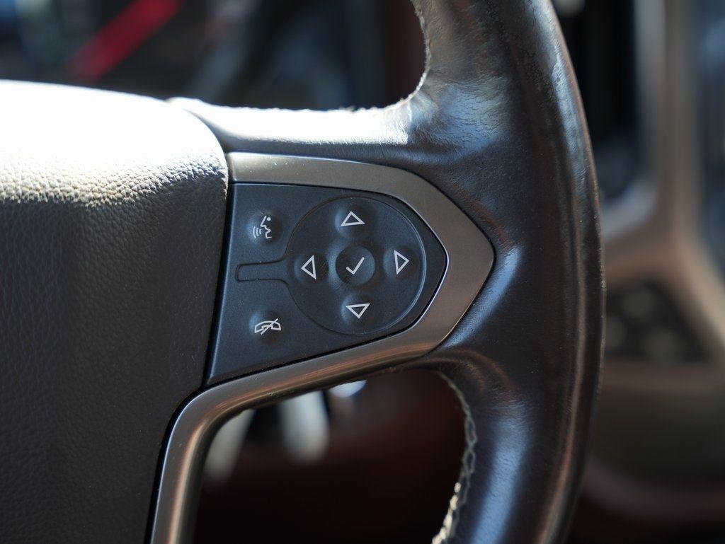 Chevrolet Silverado 3500HD 4WD Crew Cab 167.7" High Country 2017