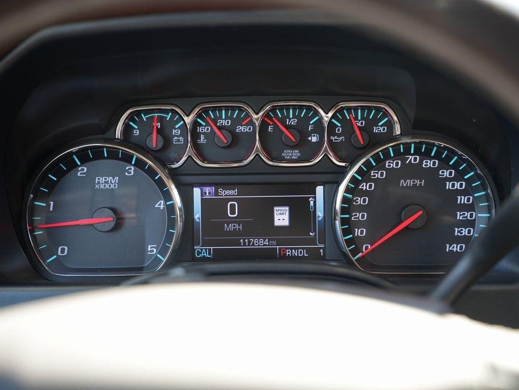 Chevrolet Silverado 3500HD 4WD Crew Cab 167.7" High Country 2017