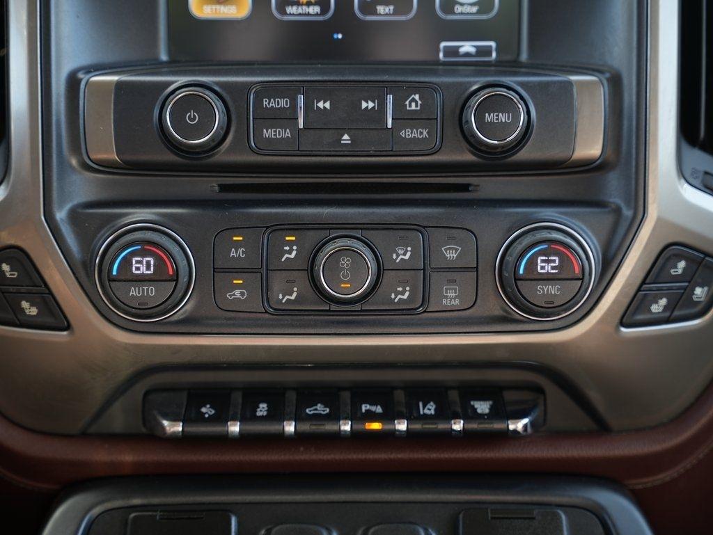 Chevrolet Silverado 3500HD 4WD Crew Cab 167.7" High Country 2017