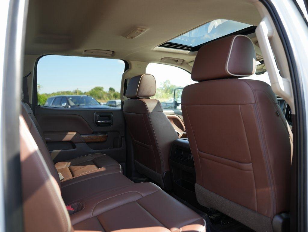 Chevrolet Silverado 3500HD 4WD Crew Cab 167.7" High Country 2017