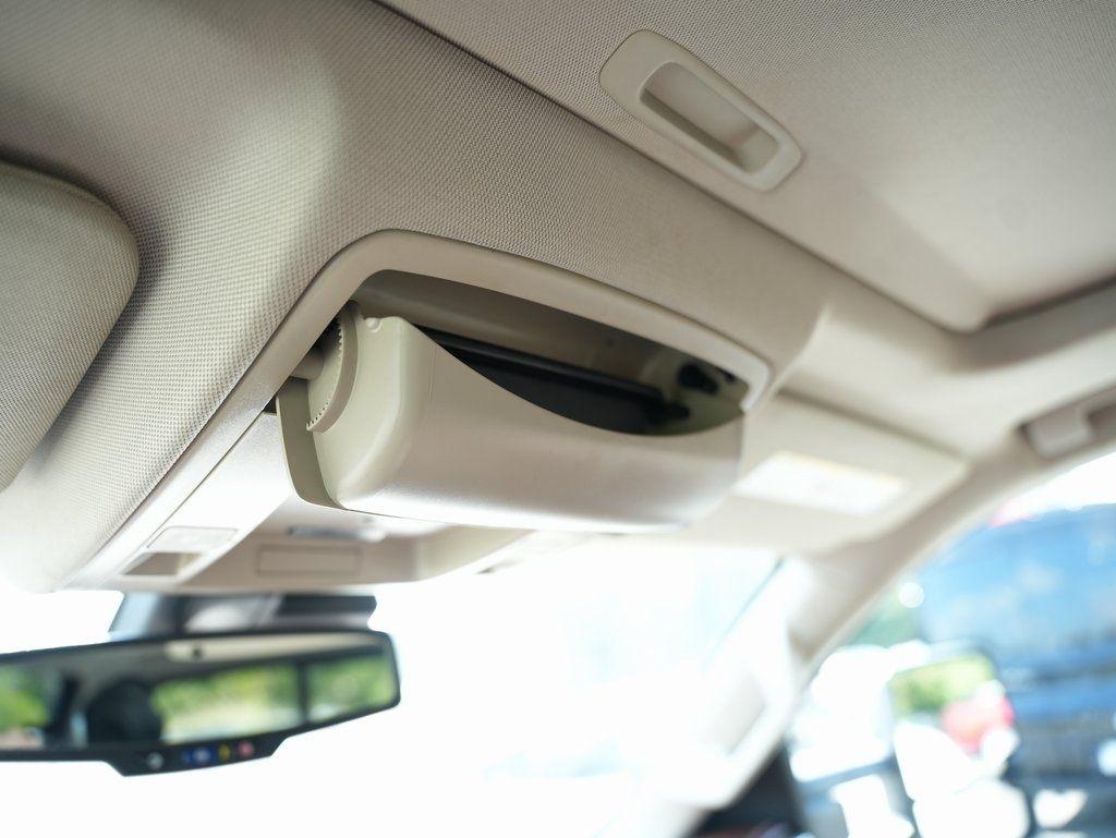 Chevrolet Silverado 3500HD 4WD Crew Cab 167.7" High Country 2017