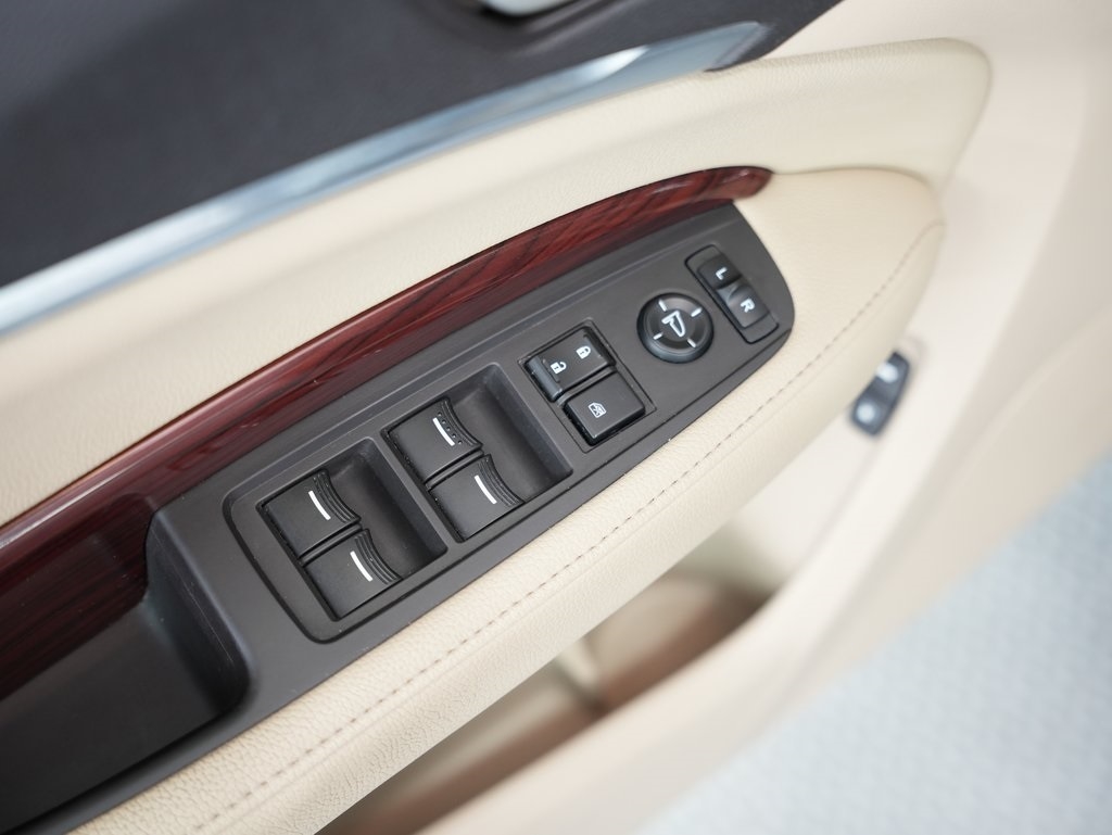 2016 Acura MDX SH-AWD Technology photo 48