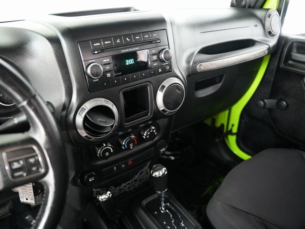 Jeep Wrangler 4WD 2dr Sport 2013