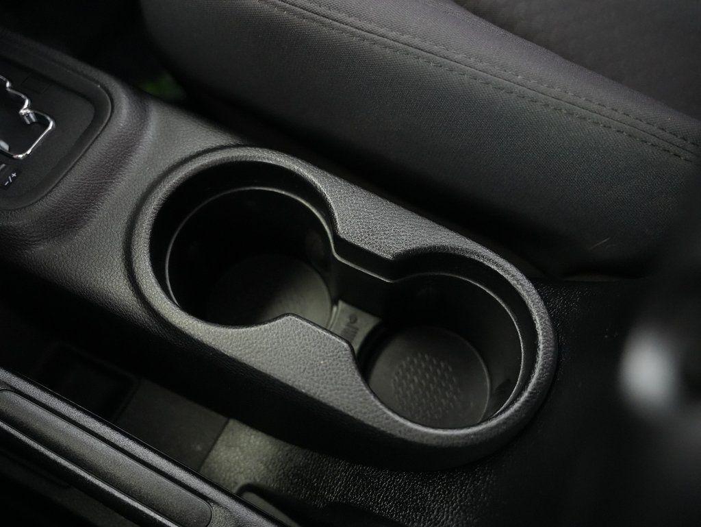 Jeep Wrangler 4WD 2dr Sport 2013