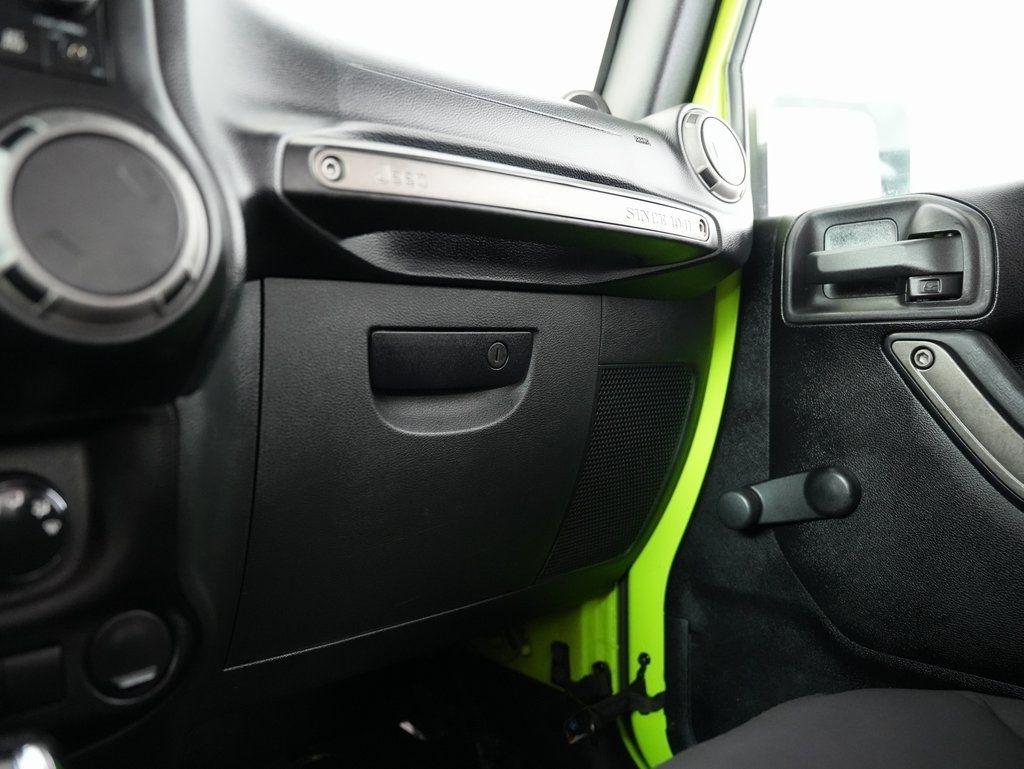 Jeep Wrangler 4WD 2dr Sport 2013