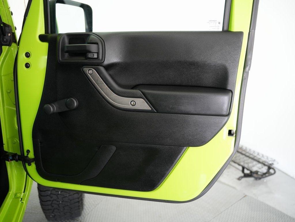 Jeep Wrangler 4WD 2dr Sport 2013