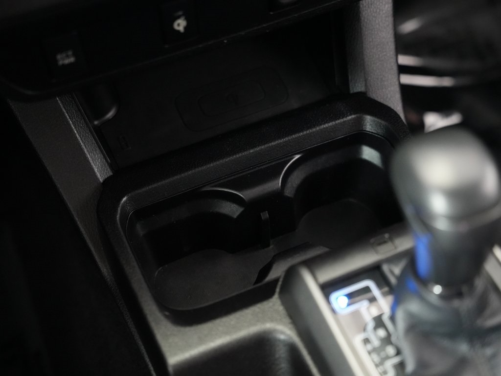 2016 Toyota Tacoma Double Cab V6 SR5 photo 27
