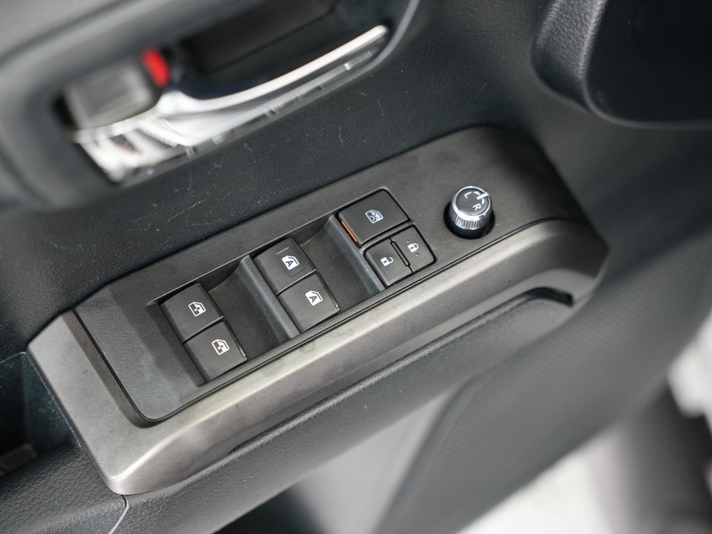 2016 Toyota Tacoma Double Cab V6 SR5 photo 41