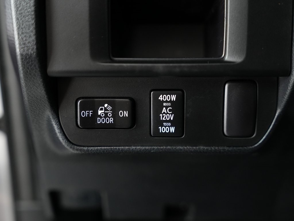 2016 Toyota Tacoma Double Cab V6 SR5 photo 43