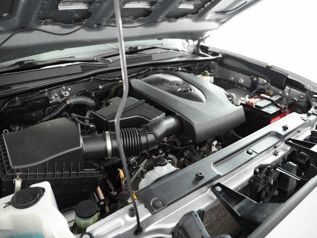 2016 Toyota Tacoma Double Cab V6 SR5 photo 50