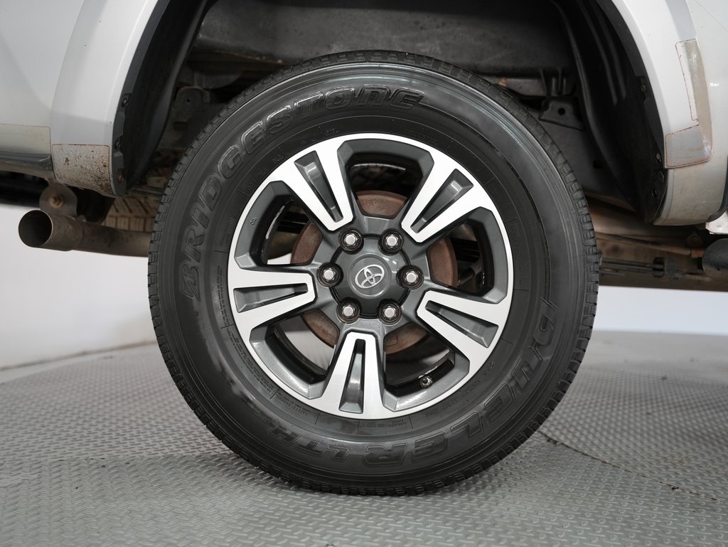 2016 Toyota Tacoma Double Cab V6 SR5 photo 53