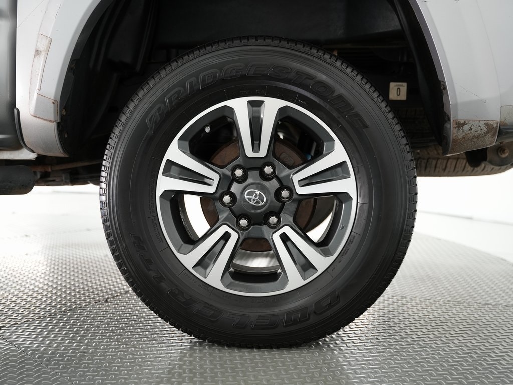 2016 Toyota Tacoma Double Cab V6 SR5 photo 54