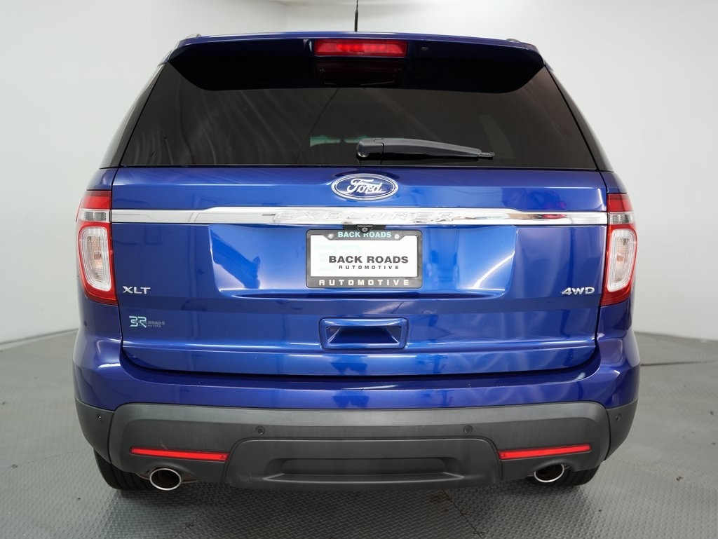 2015 Ford Explorer XLT photo 8