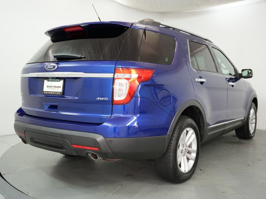 2015 Ford Explorer XLT photo 9