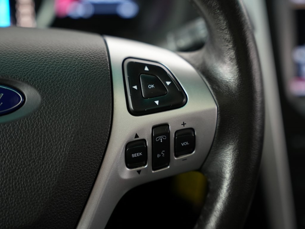 2015 Ford Explorer XLT photo 13