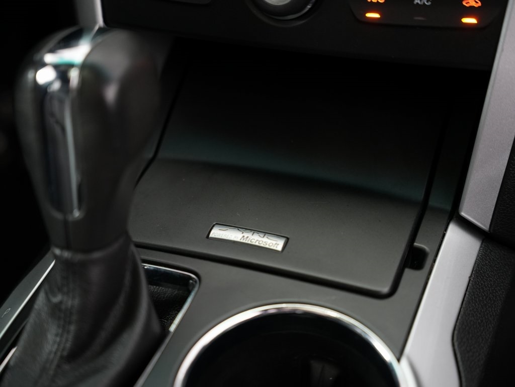2015 Ford Explorer XLT photo 22