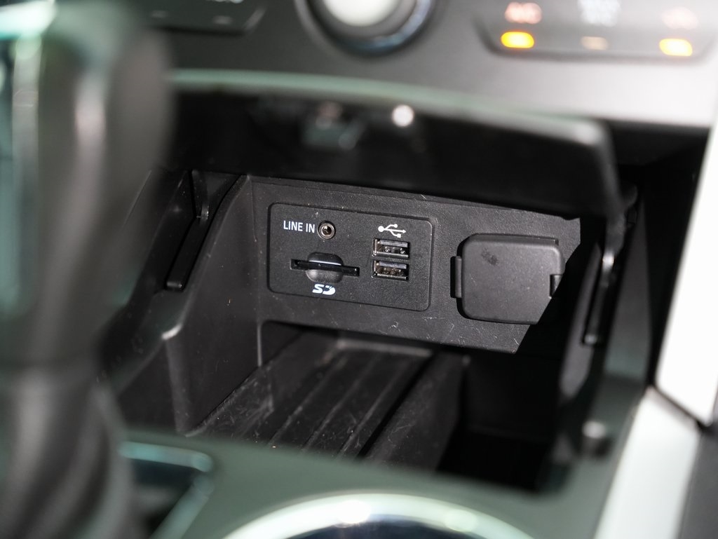 2015 Ford Explorer XLT photo 24