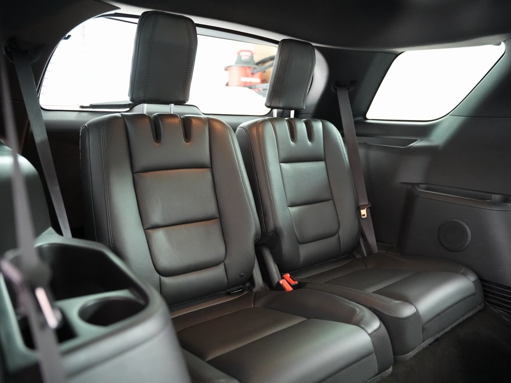 2015 Ford Explorer XLT photo 34