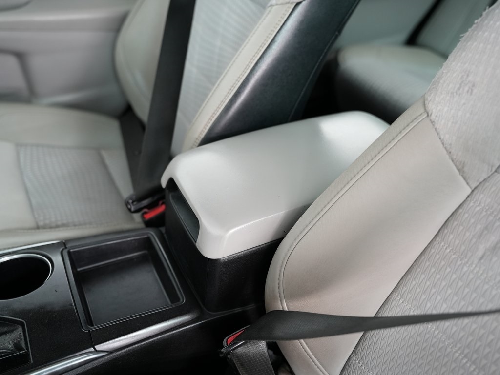 2015 Toyota Camry XLE photo 27