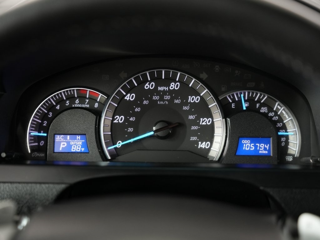2014 Toyota Camry photo 16