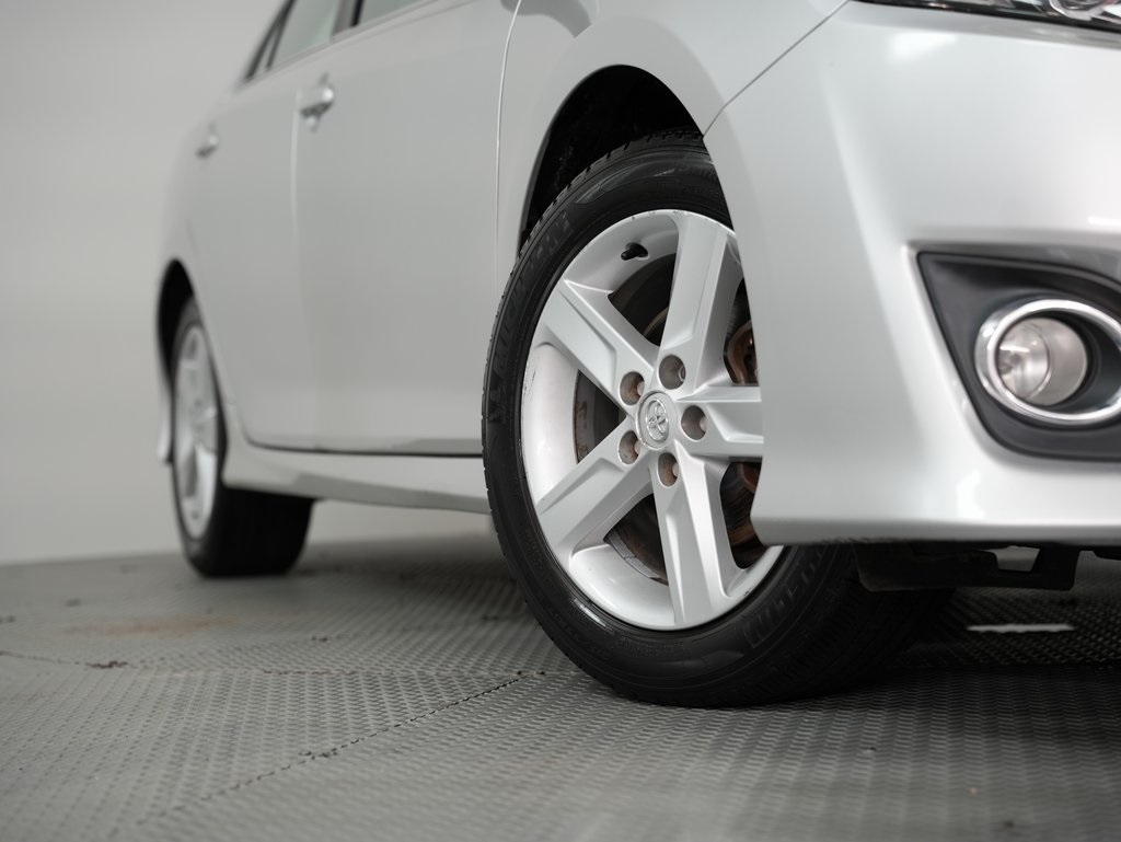 2014 Toyota Camry photo 17