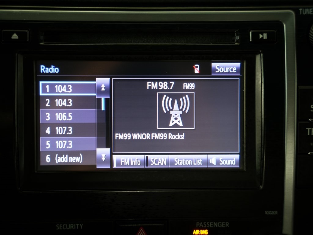 2014 Toyota Camry photo 18