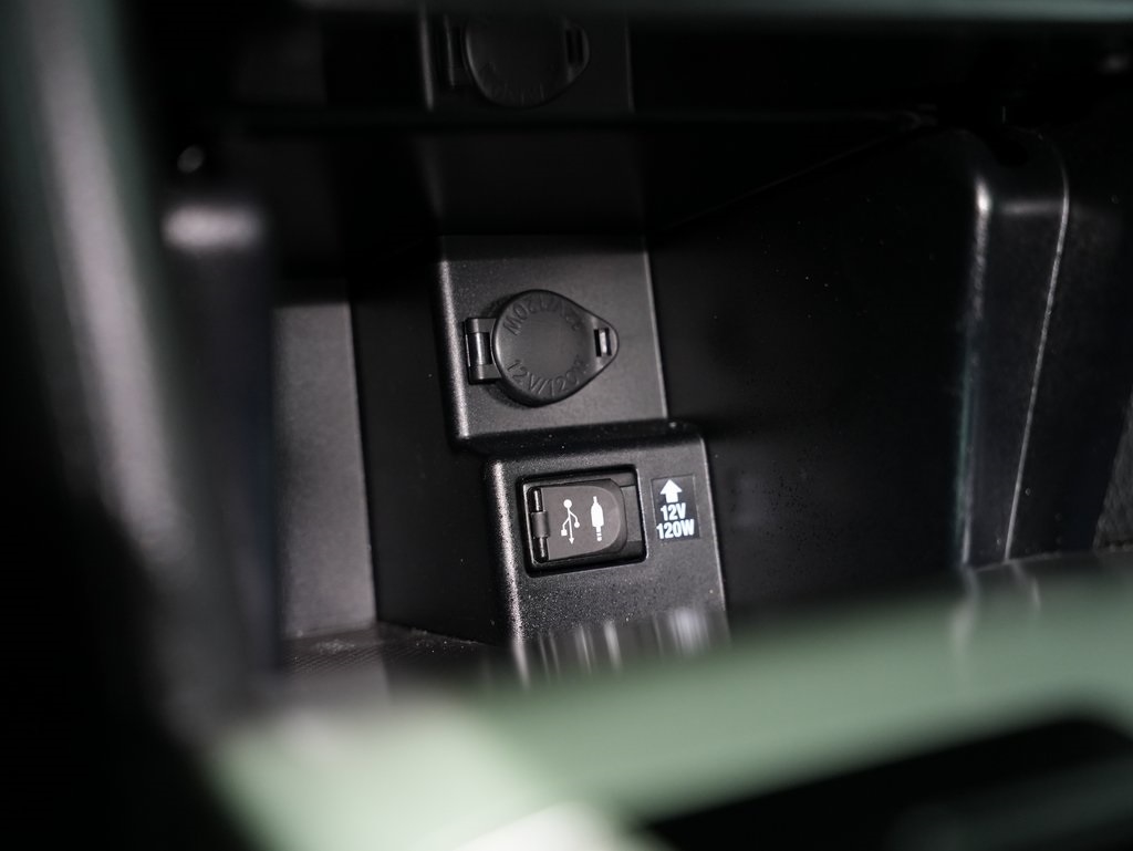 2014 Toyota Camry photo 25