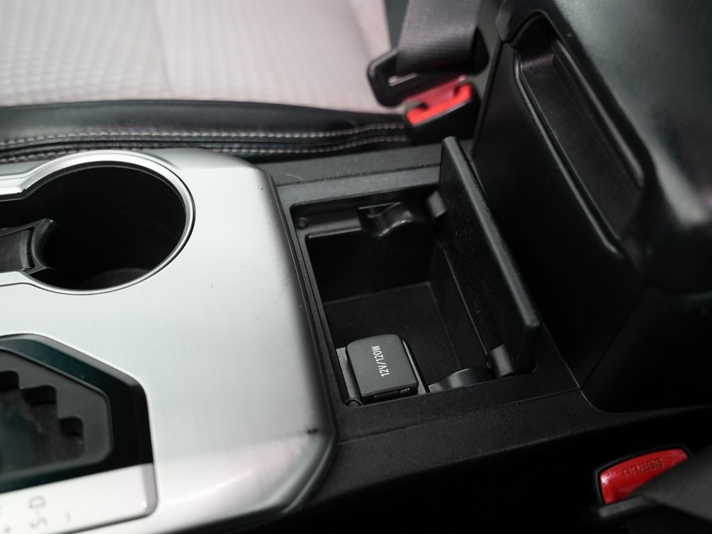 2014 Toyota Camry photo 27