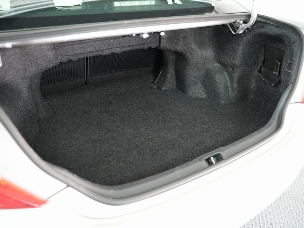 2014 Toyota Camry photo 30
