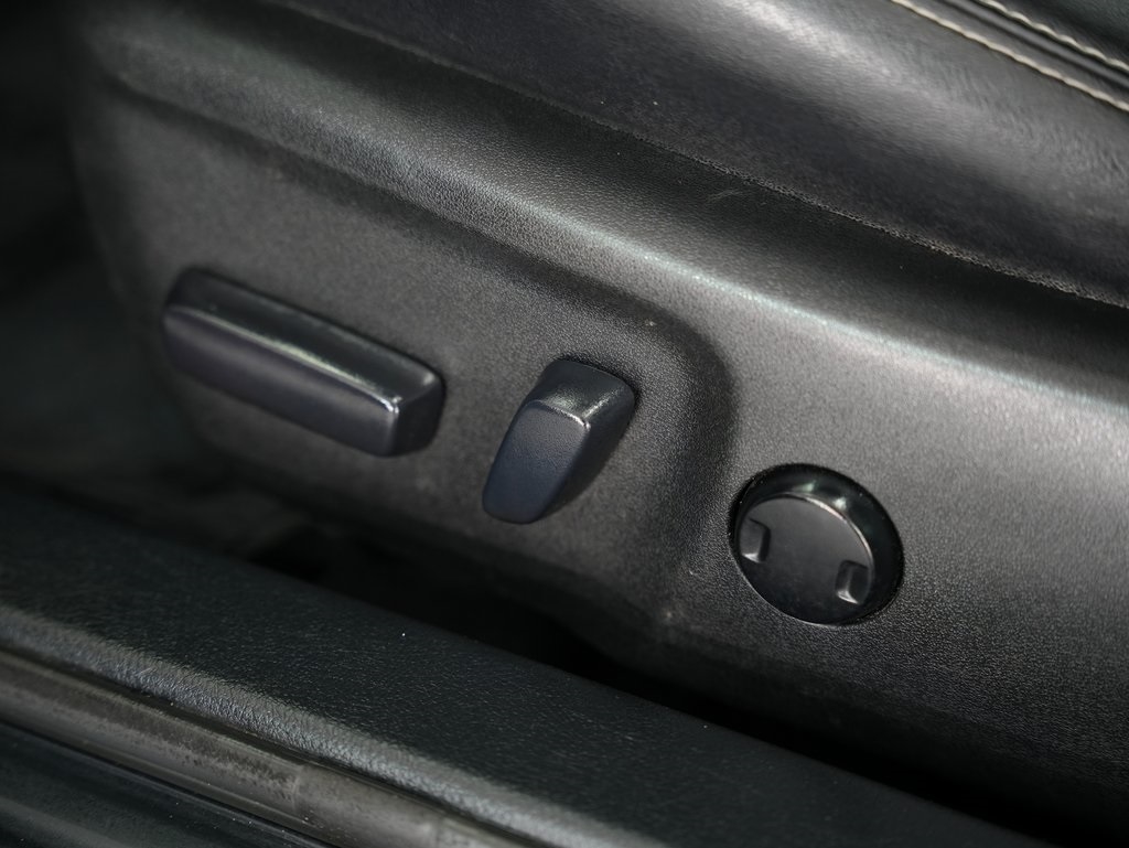 2014 Toyota Camry photo 40