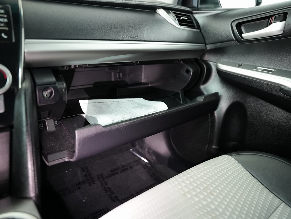 2014 Toyota Camry photo 43