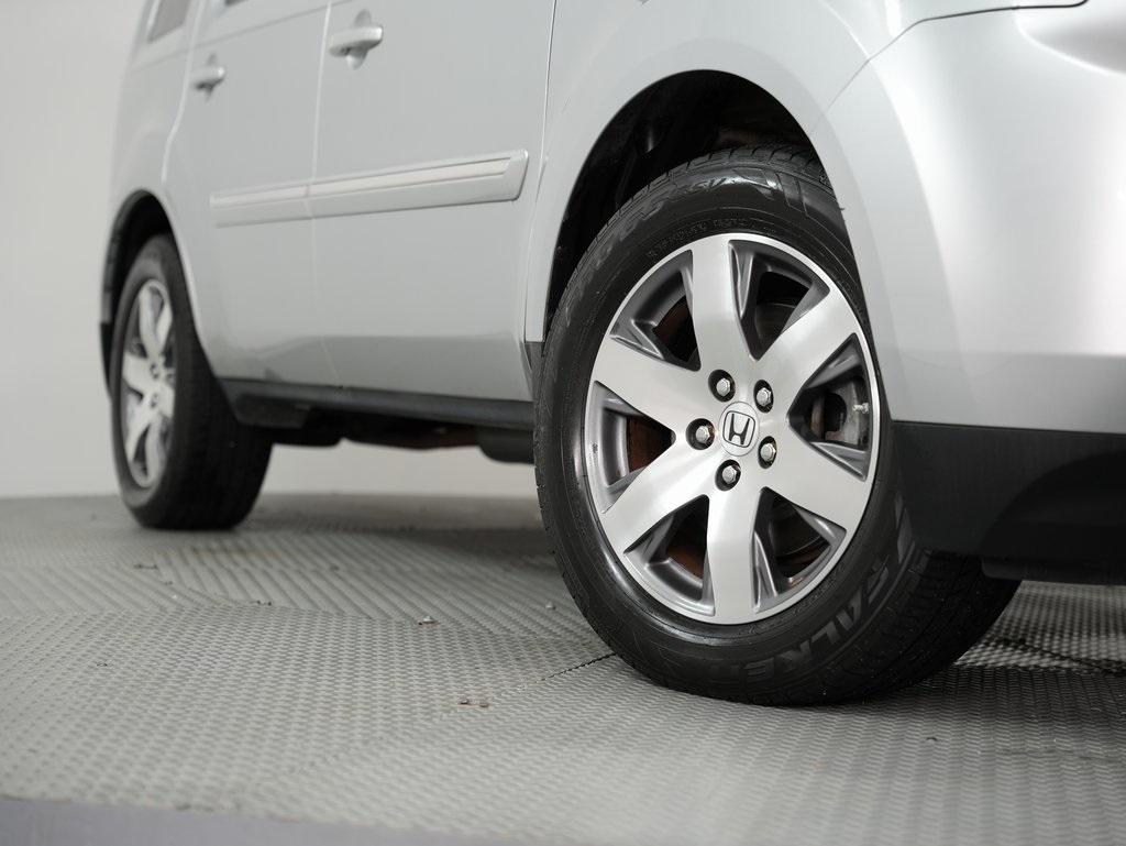 Honda Pilot 4WD 4dr Touring w/RES & Navi 2015 Honda Pilot 4WD 4dr Touring w/RES & Navi 2015