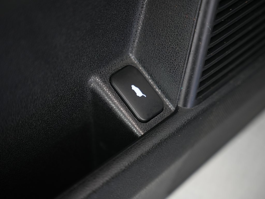 Honda Pilot 4WD 4dr Touring w/RES & Navi 2015 Honda Pilot 4WD 4dr Touring w/RES & Navi 2015