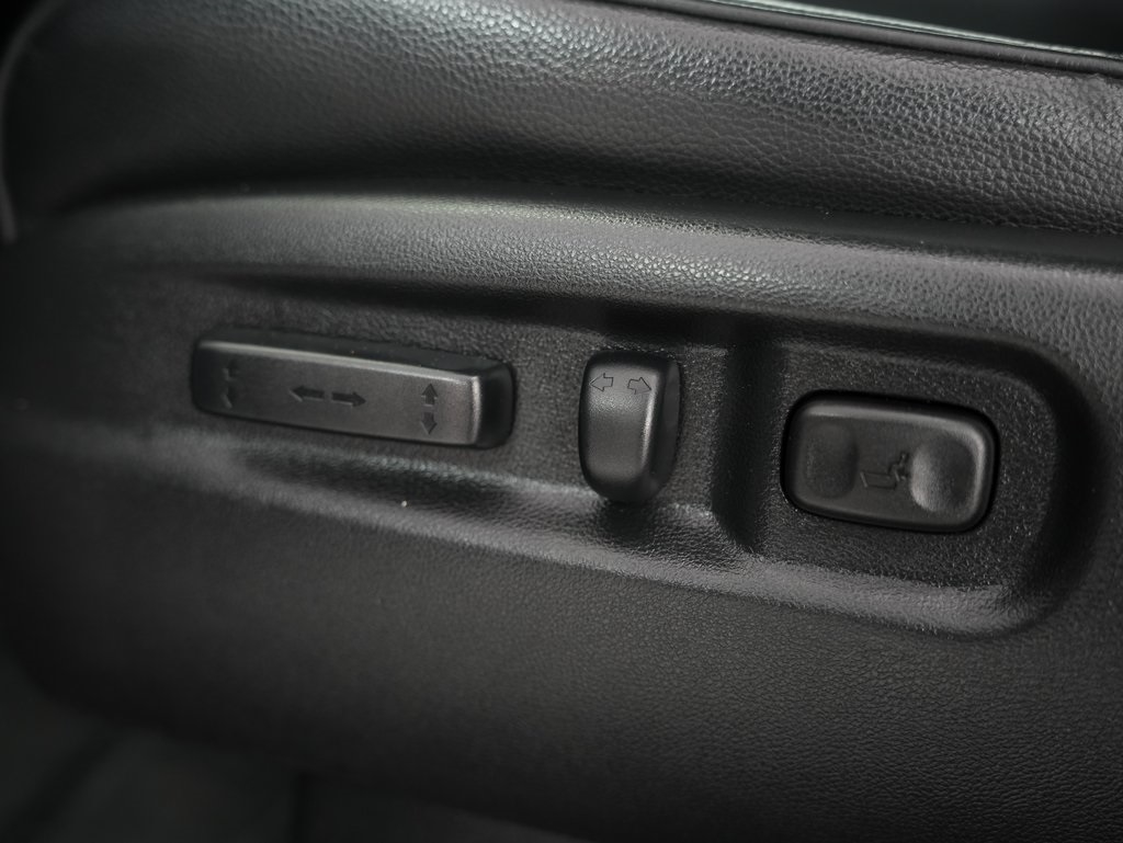 Honda Pilot 4WD 4dr Touring w/RES & Navi 2015 Honda Pilot 4WD 4dr Touring w/RES & Navi 2015