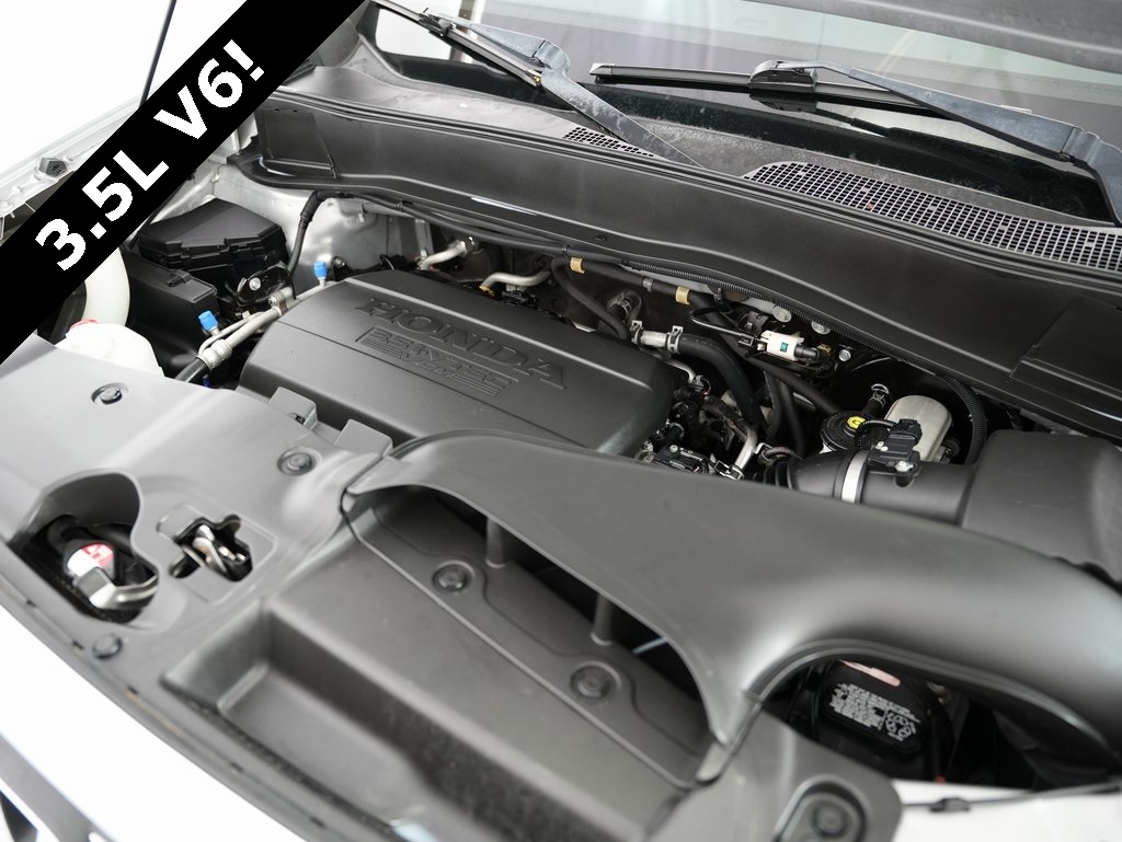 Honda Pilot 4WD 4dr Touring w/RES & Navi 2015 Honda Pilot 4WD 4dr Touring w/RES & Navi 2015