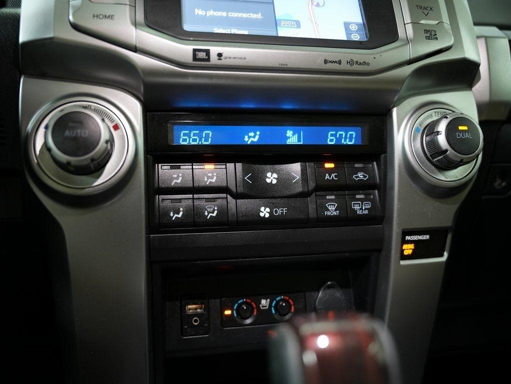 Toyota 4Runner Limited Nightshade 2WD (Natl) 2019