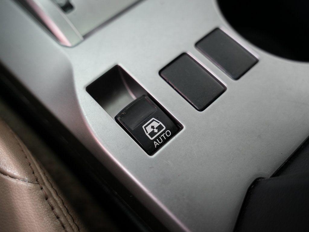 Toyota 4Runner Limited Nightshade 2WD (Natl) 2019