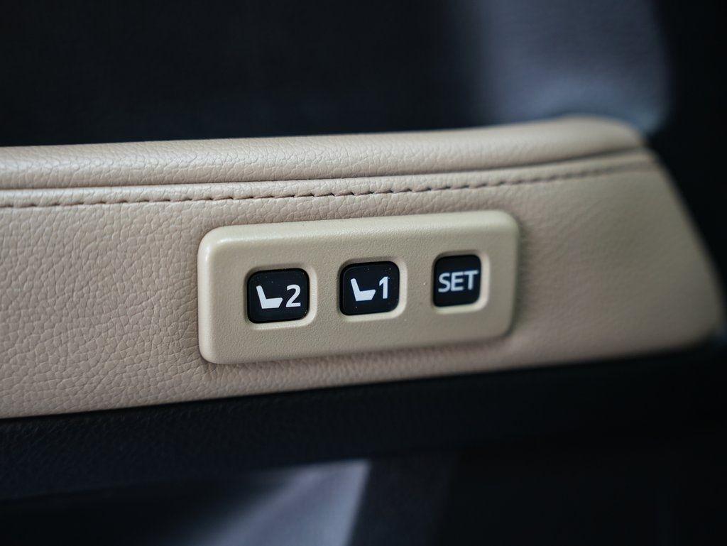 Toyota 4Runner Limited Nightshade 2WD (Natl) 2019