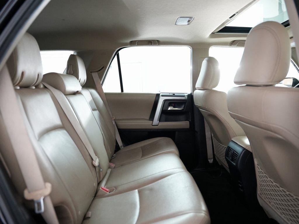 Toyota 4Runner Limited Nightshade 2WD (Natl) 2019