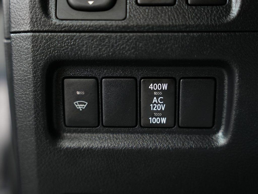 Toyota 4Runner Limited Nightshade 2WD (Natl) 2019