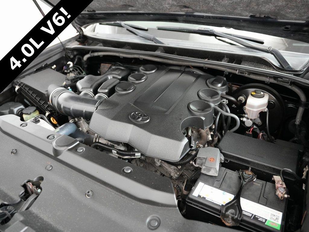 Toyota 4Runner Limited Nightshade 2WD (Natl) 2019